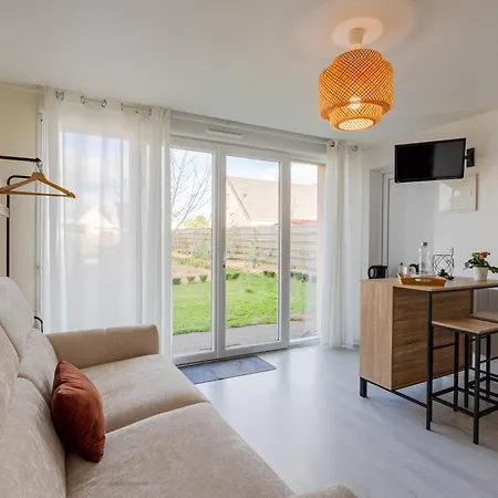 Les Jardins De L'ecume Bed & Breakfast Saint-Laurent-sur-Mer