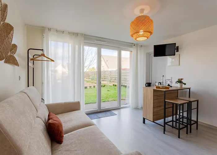 Les Jardins De L'ecume Bed & Breakfast Saint-Laurent-sur-Mer